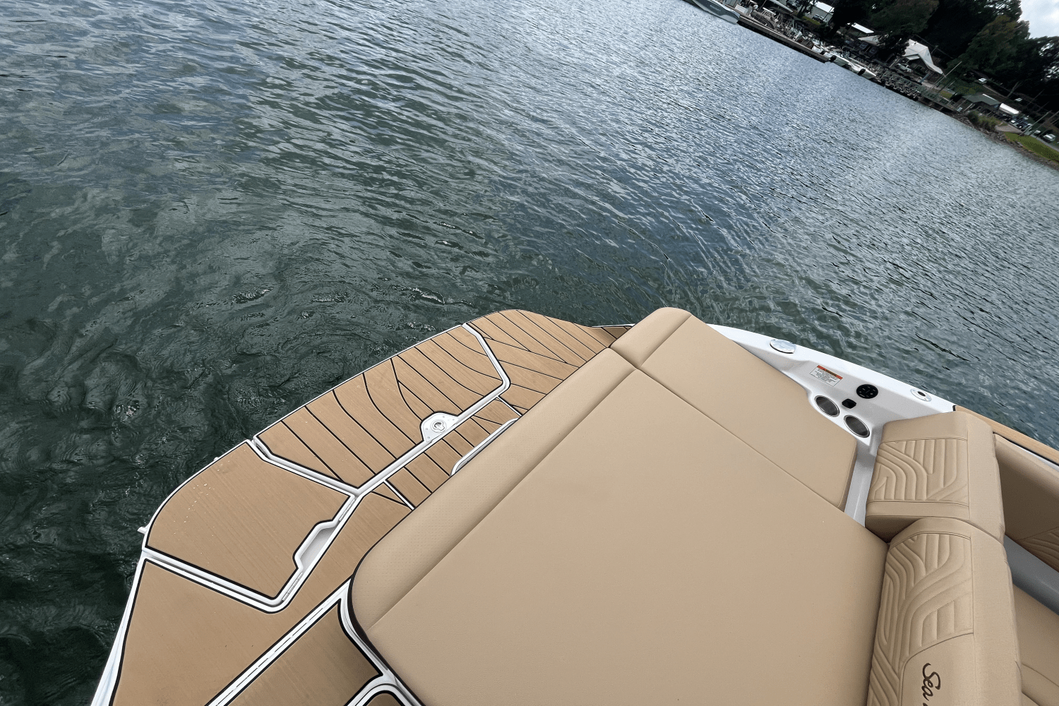 Slide: The Image of Sea Ray SDX 270 Surf 2025 - 13