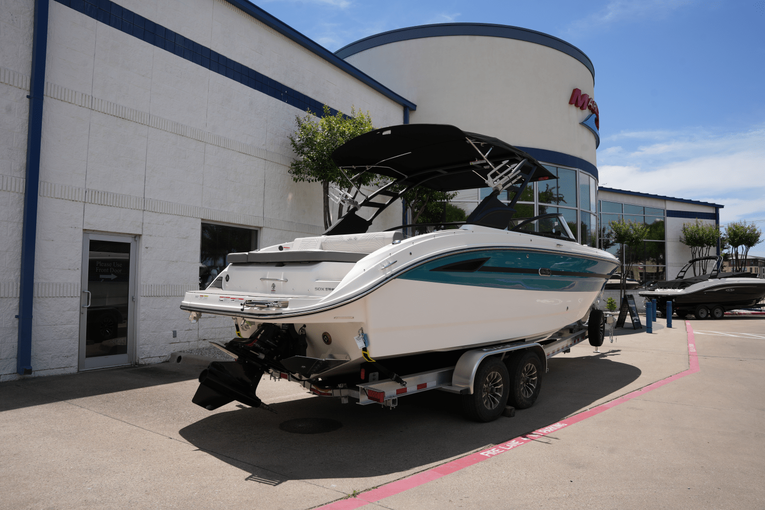 Slide: The Image of Sea Ray SDX 270 Surf 2025 - 2
