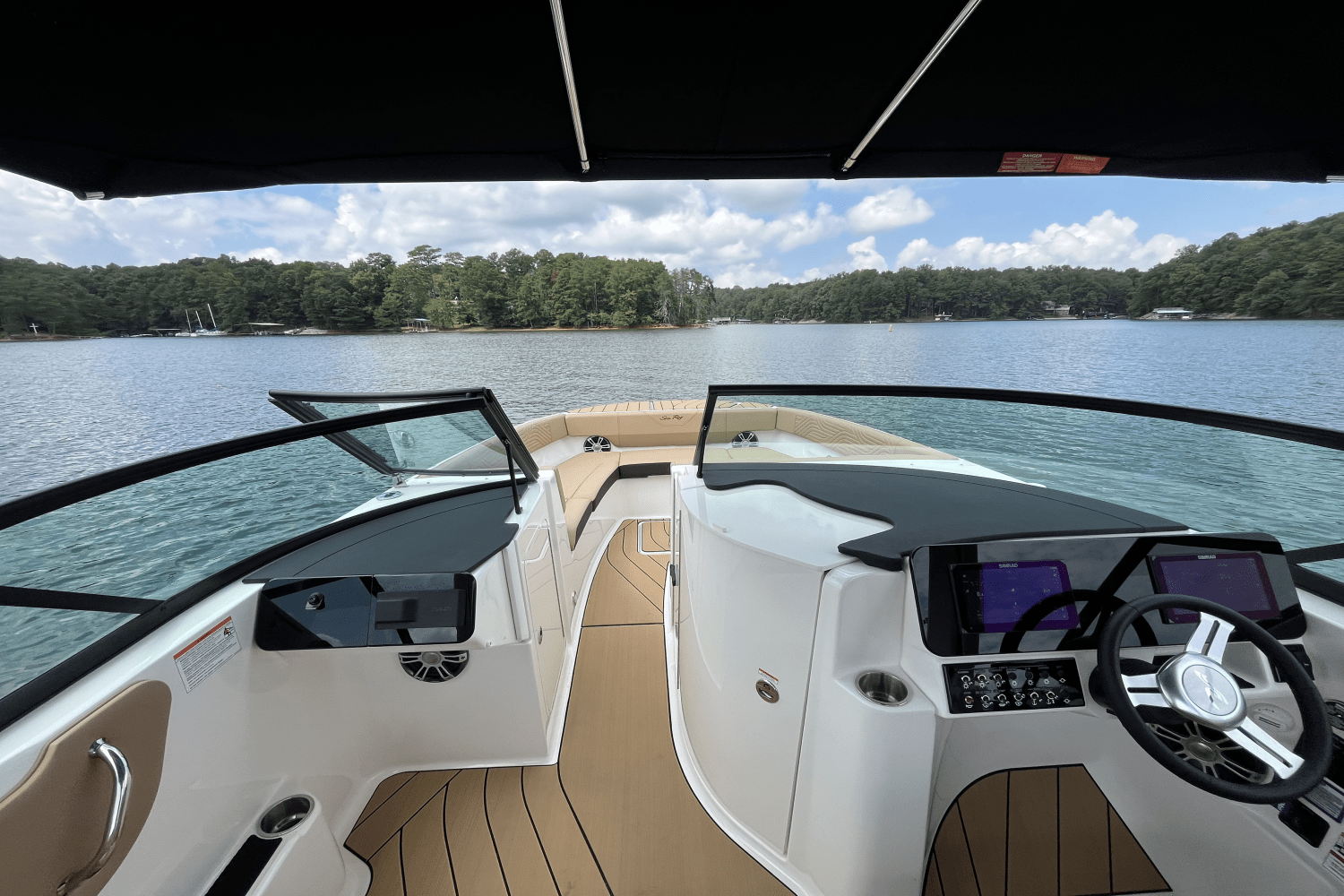 Slide: The Image of Sea Ray SDX 270 Surf 2025 - 20