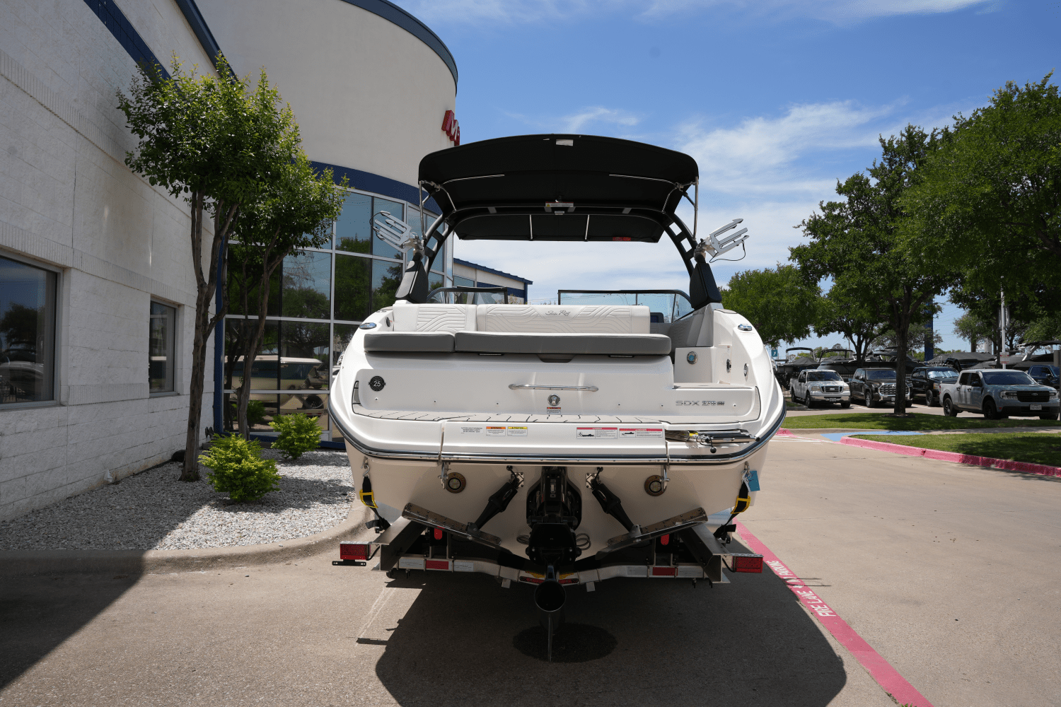 Slide: The Image of Sea Ray SDX 270 Surf 2025 - 3