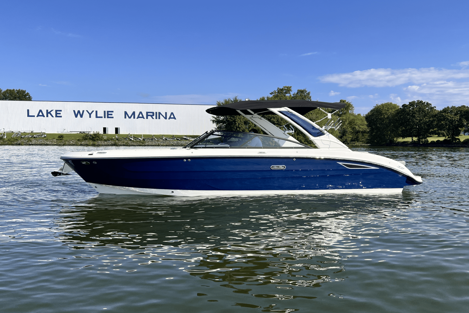 Slide: The Image of Sea Ray SDX 270 Surf 2025 - 5