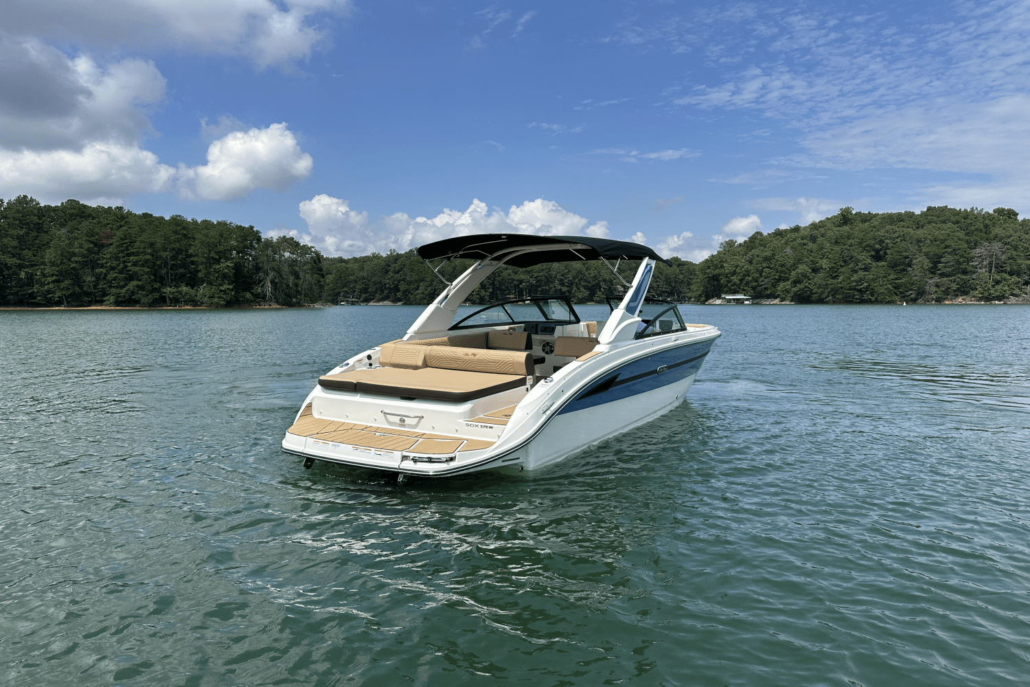 Slide: The Image of Sea Ray SDX 270 Surf 2025 - 8