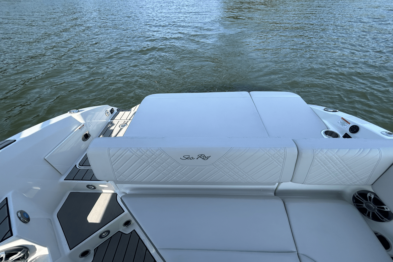 Slide: The Image of Sea Ray SDX 270 Surf 2025 - 9