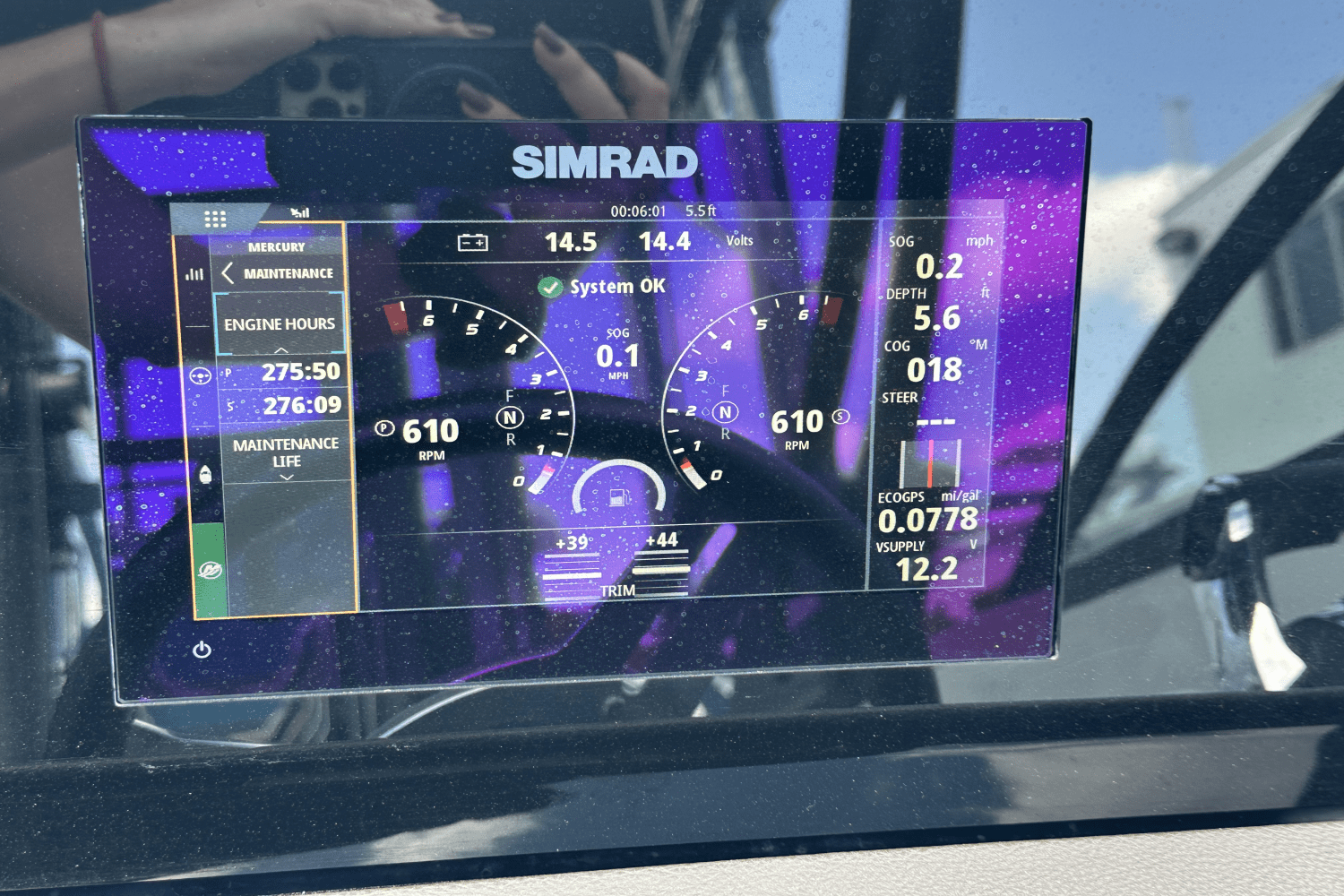 Slide: The Image of Sea Ray SDX 290 Outboard 2021 - 13