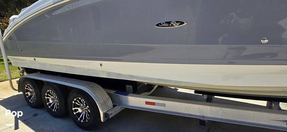 Slide: The Image of Sea Ray SDX 290 Outboard 2023 - 11