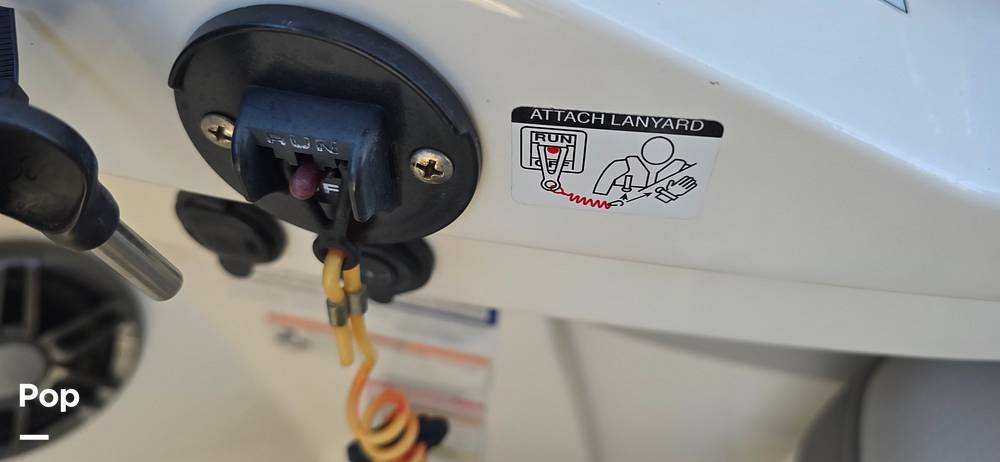 Slide: The Image of Sea Ray SDX 290 Outboard 2023 - 111