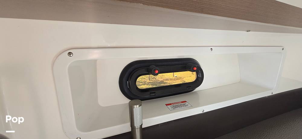 Slide: The Image of Sea Ray SDX 290 Outboard 2023 - 127