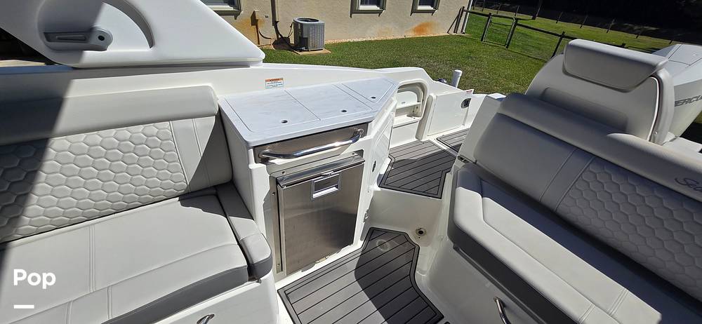 Slide: The Image of Sea Ray SDX 290 Outboard 2023 - 145