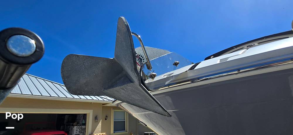 Slide: The Image of Sea Ray SDX 290 Outboard 2023 - 17