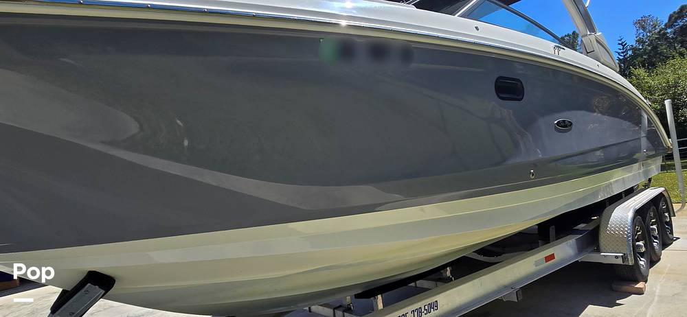 Slide: The Image of Sea Ray SDX 290 Outboard 2023 - 20