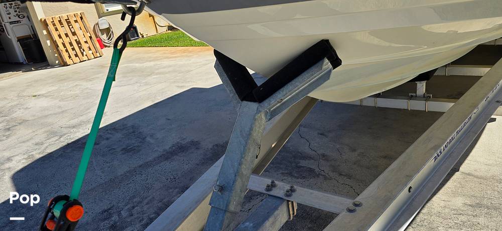 Slide: The Image of Sea Ray SDX 290 Outboard 2023 - 200