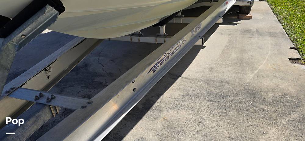 Slide: The Image of Sea Ray SDX 290 Outboard 2023 - 202