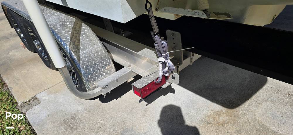 Slide: The Image of Sea Ray SDX 290 Outboard 2023 - 210