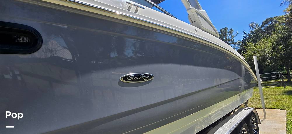 Slide: The Image of Sea Ray SDX 290 Outboard 2023 - 22