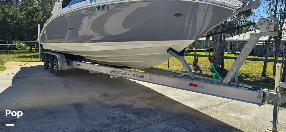 Slide: The Image of Sea Ray SDX 290 Outboard 2023 - 222