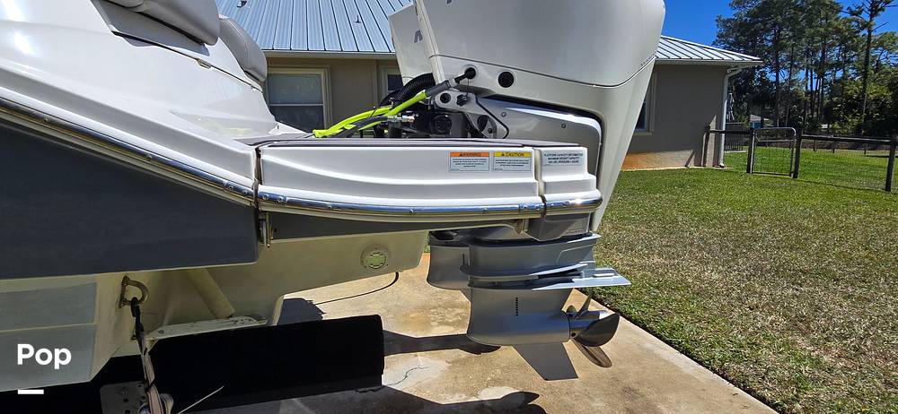 Slide: The Image of Sea Ray SDX 290 Outboard 2023 - 25