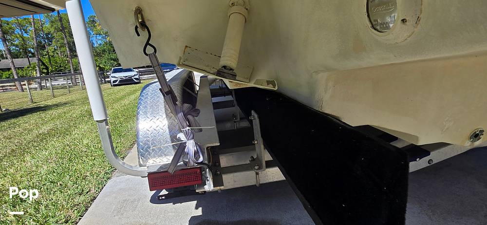 Slide: The Image of Sea Ray SDX 290 Outboard 2023 - 32