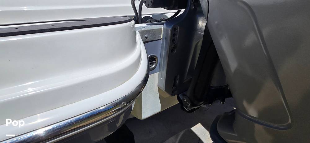 Slide: The Image of Sea Ray SDX 290 Outboard 2023 - 34