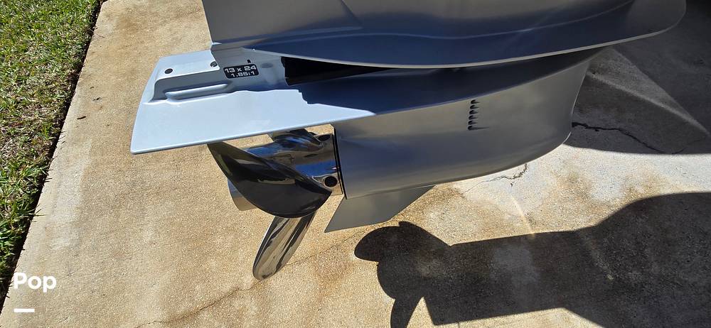 Slide: The Image of Sea Ray SDX 290 Outboard 2023 - 45