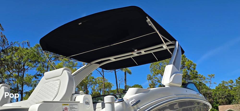 Slide: The Image of Sea Ray SDX 290 Outboard 2023 - 59