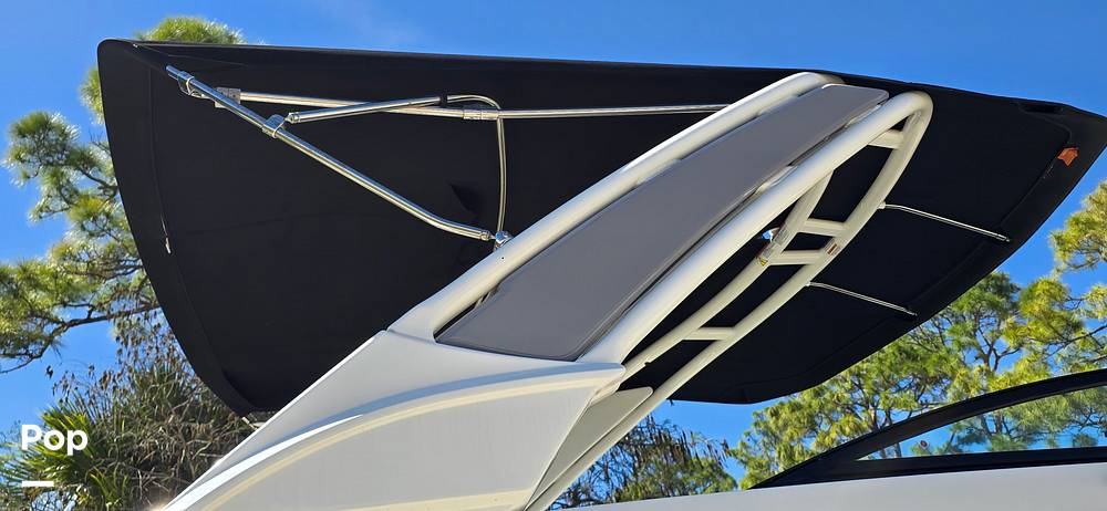 Slide: The Image of Sea Ray SDX 290 Outboard 2023 - 60