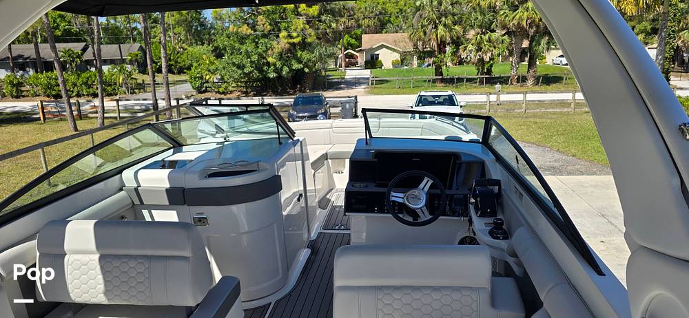 Slide: The Image of Sea Ray SDX 290 Outboard 2023 - 66