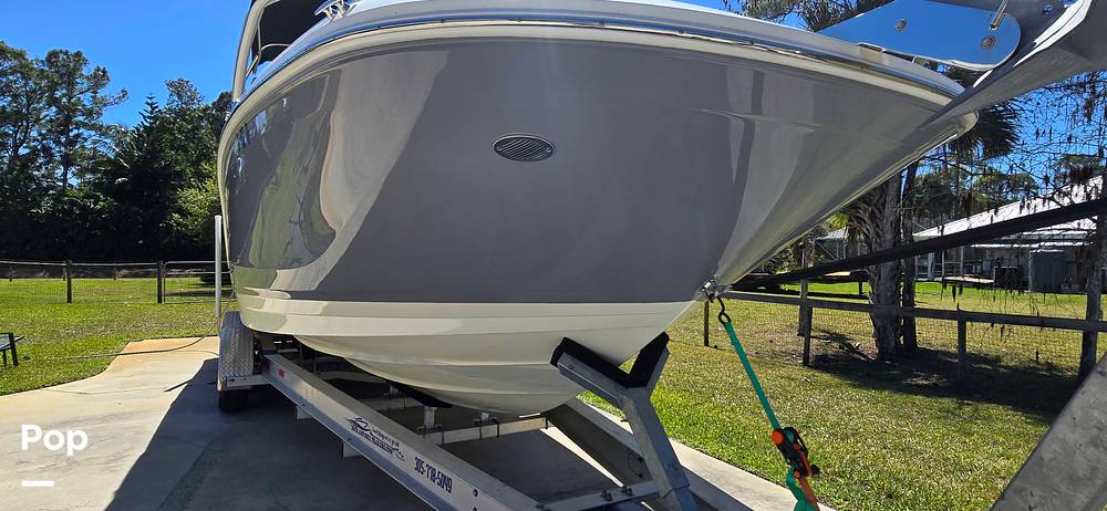 Slide: The Image of Sea Ray SDX 290 Outboard 2023 - 7