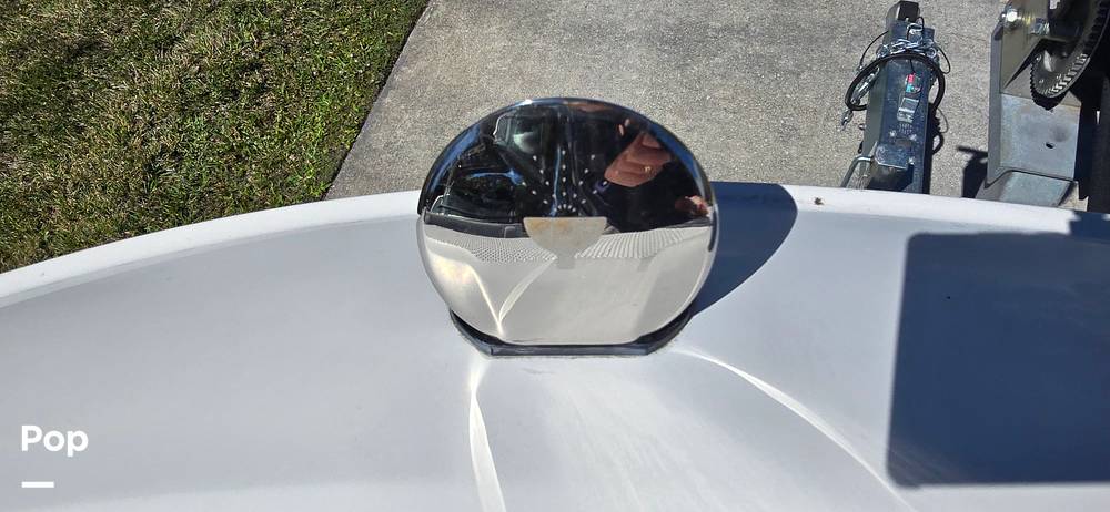 Slide: The Image of Sea Ray SDX 290 Outboard 2023 - 75