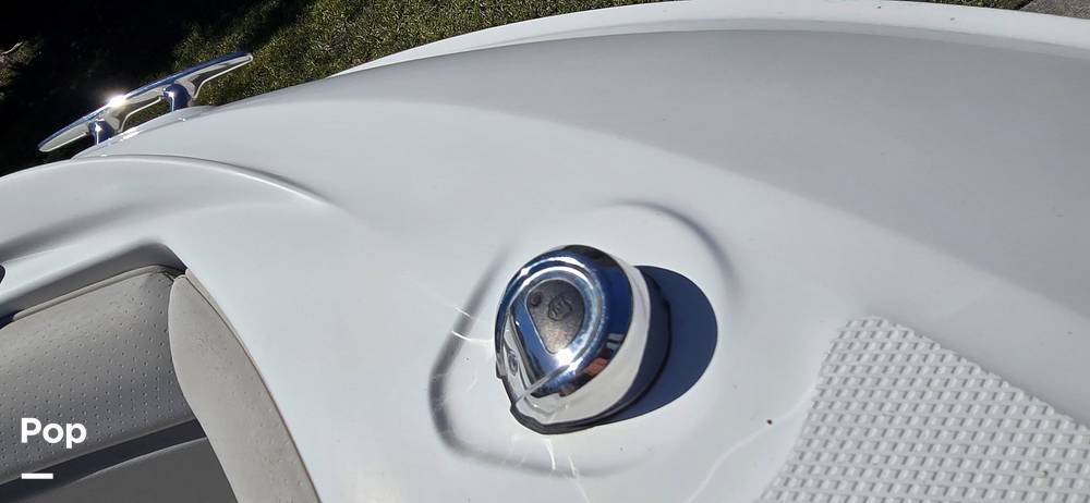 Slide: The Image of Sea Ray SDX 290 Outboard 2023 - 77