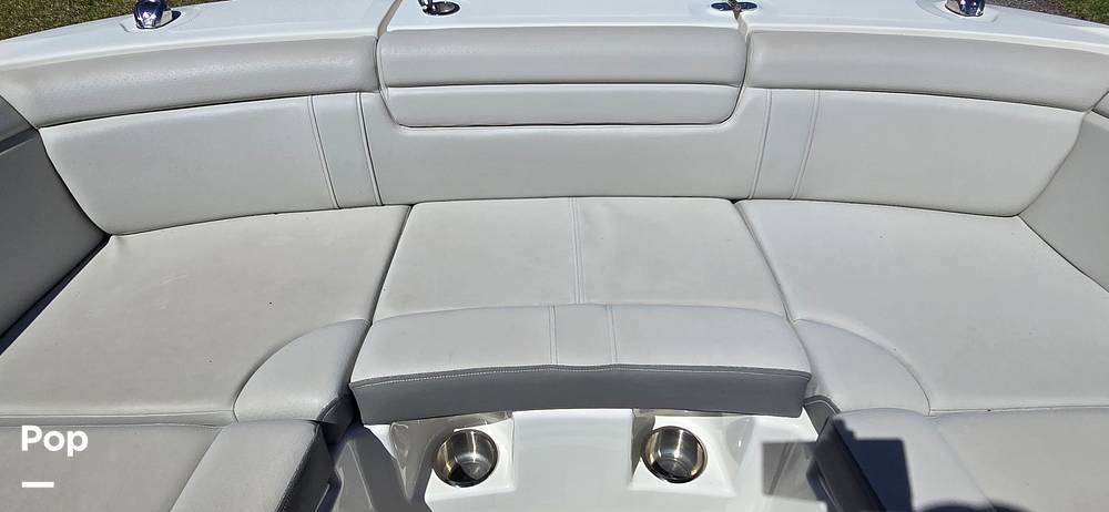 Slide: The Image of Sea Ray SDX 290 Outboard 2023 - 78