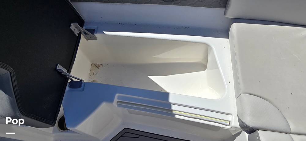 Slide: The Image of Sea Ray SDX 290 Outboard 2023 - 87