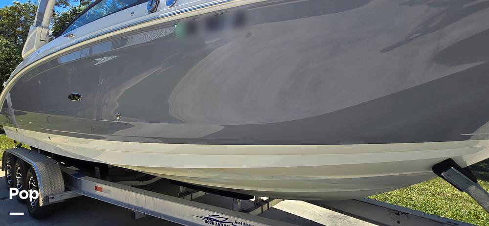 Slide: The Image of Sea Ray SDX 290 Outboard 2023 - 9