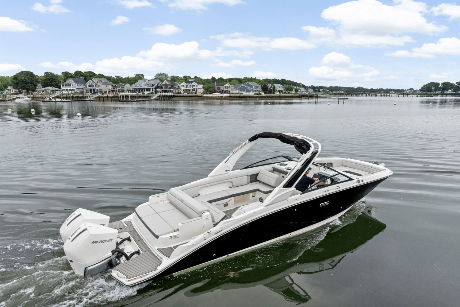 Slide: The Image of Sea Ray SDX 290 Outboard 2025 - 1