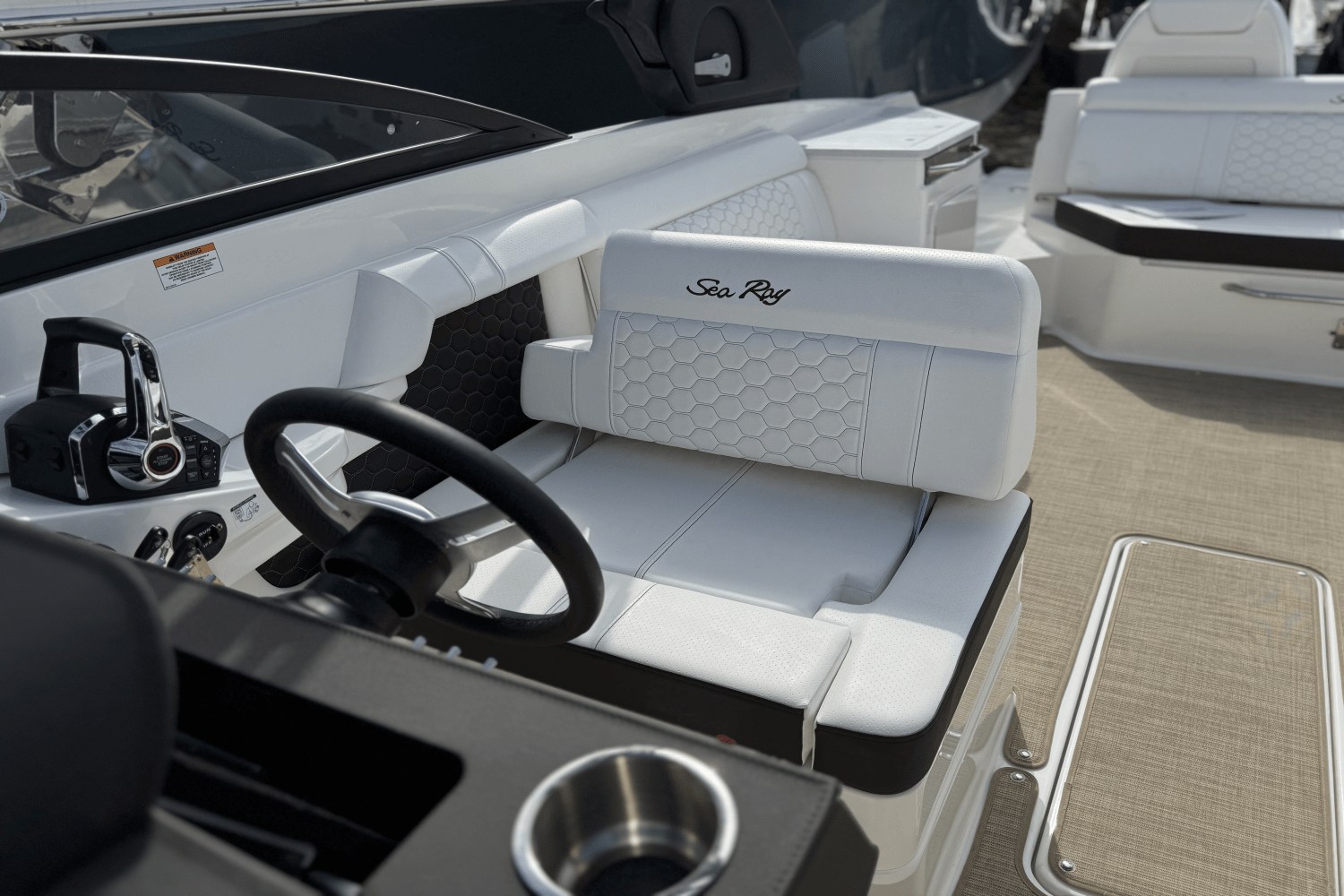 Slide: The Image of Sea Ray SDX 290 Outboard 2025 - 15