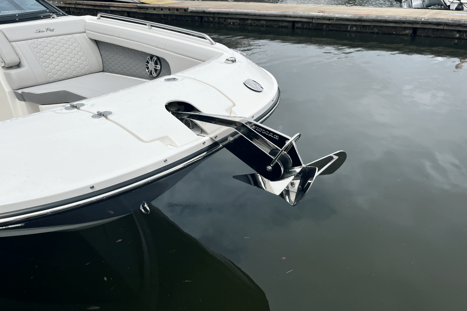 Slide: The Image of Sea Ray SDX 290 Outboard 2025 - 15