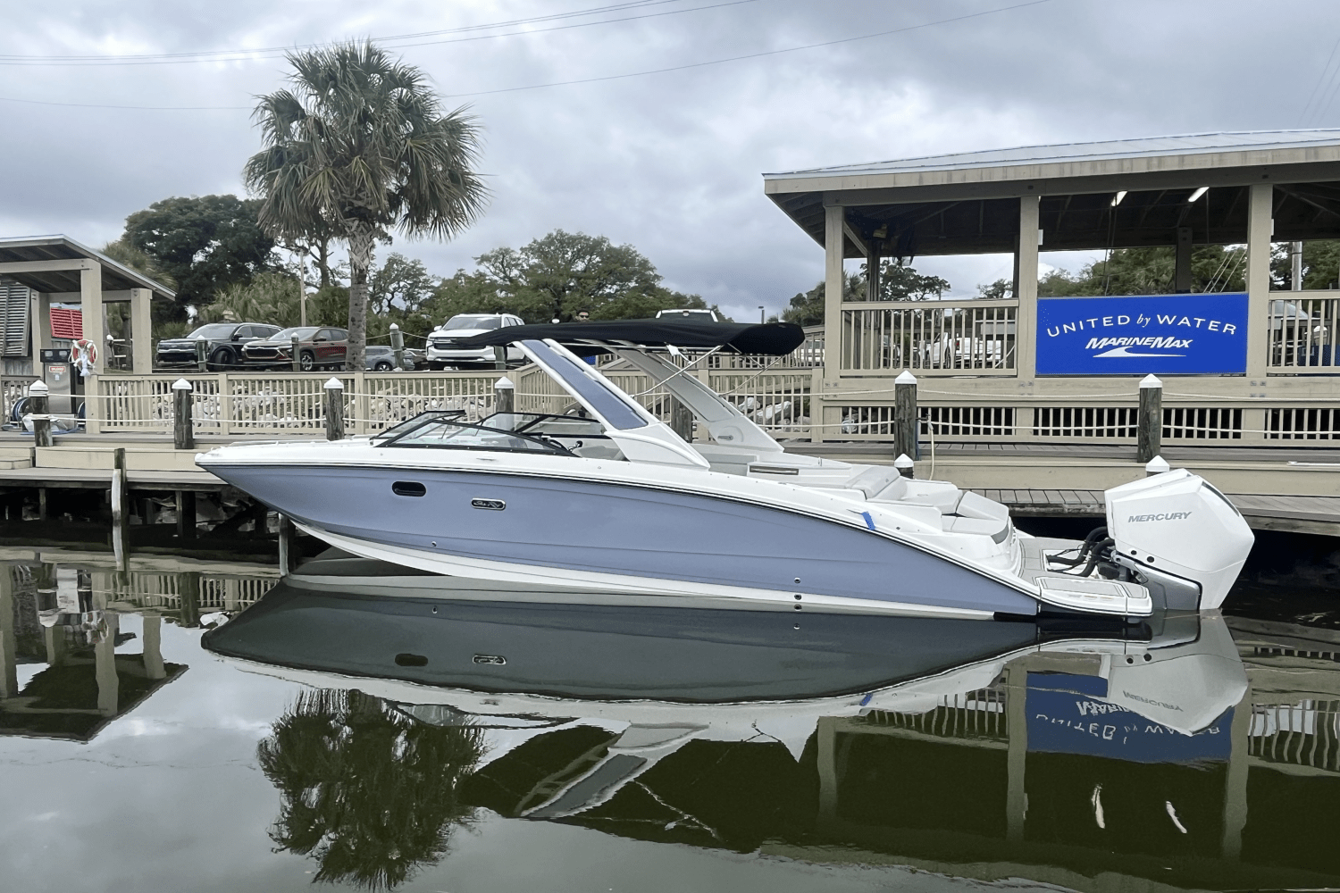 Slide: The Image of Sea Ray SDX 290 Outboard 2025 - 2