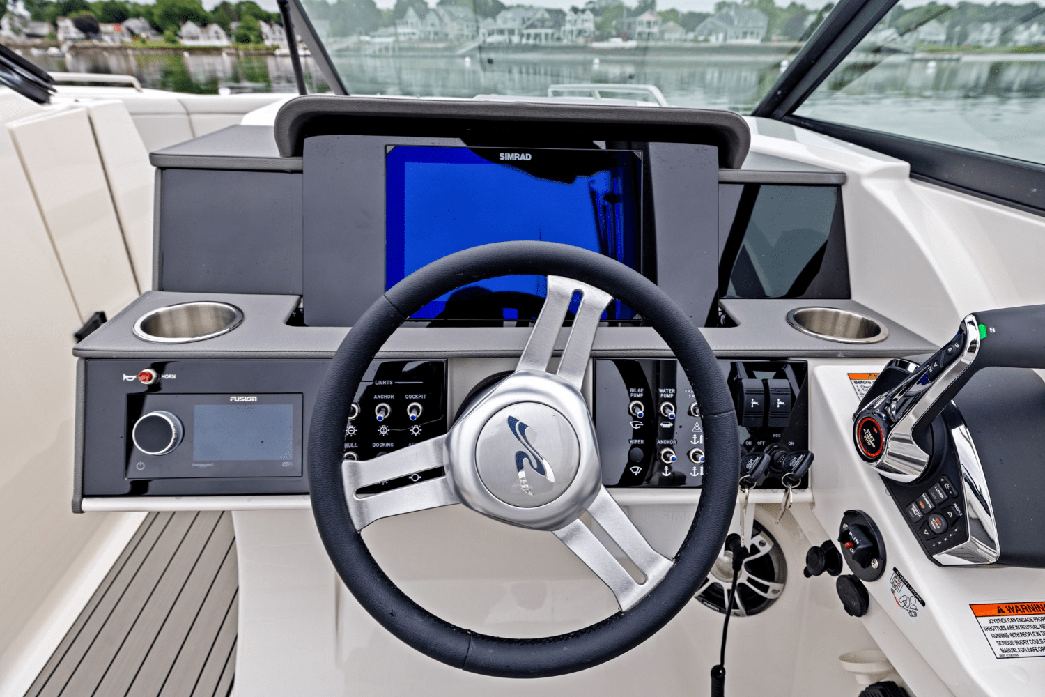 Slide: The Image of Sea Ray SDX 290 Outboard 2025 - 29