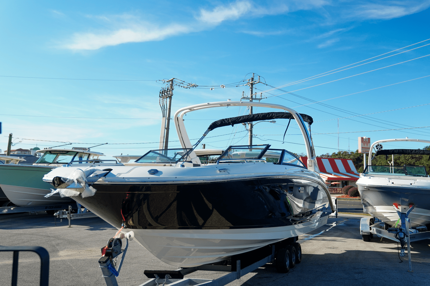 Slide: The Image of Sea Ray SDX 290 Outboard 2025 - 3