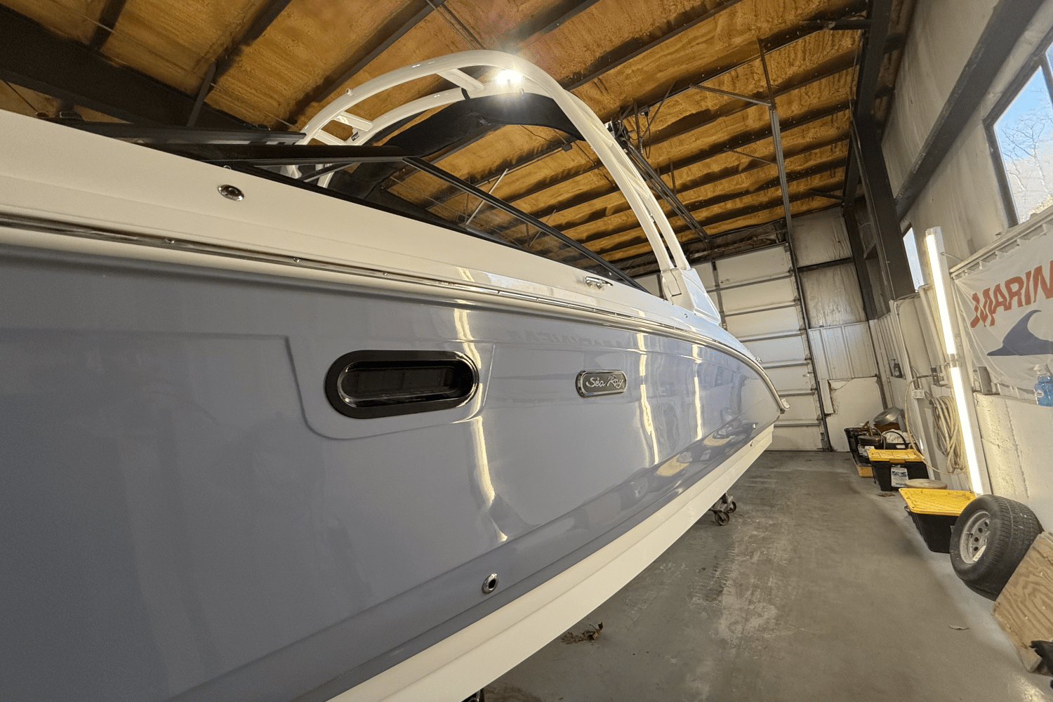 Slide: The Image of Sea Ray SDX 290 Outboard 2025 - 7