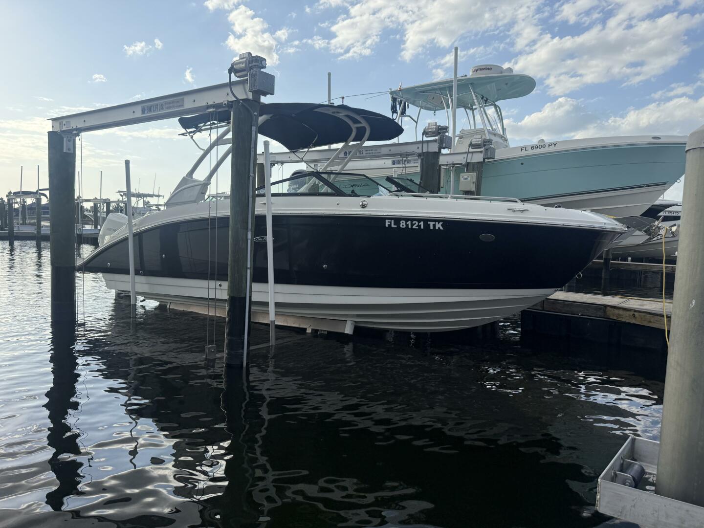 Slide: The Image of Sea Ray SDX OB 2023 - 5354055