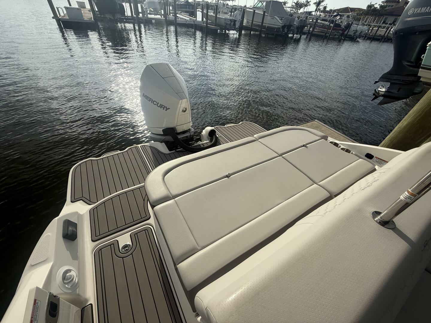 Slide: The Image of Sea Ray SDX OB 2023 - 5354083