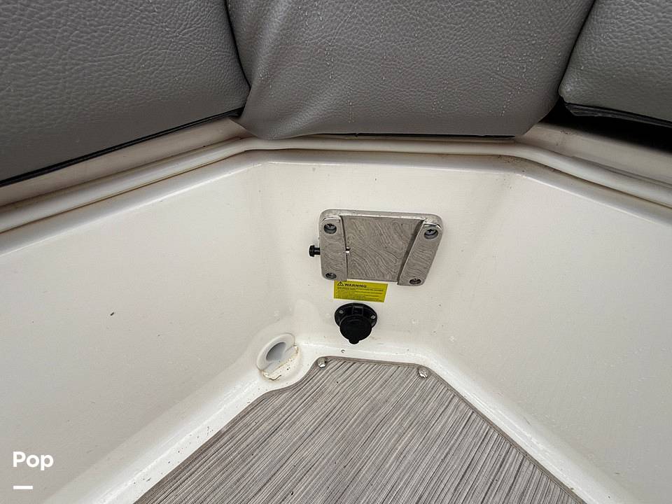 Slide: The Image of Sea Ray SLX 230 2020 - 15507948