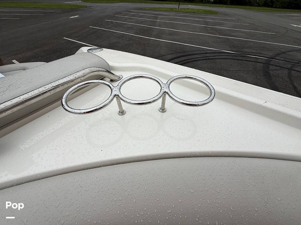 Slide: The Image of Sea Ray SLX 230 2020 - 15507951