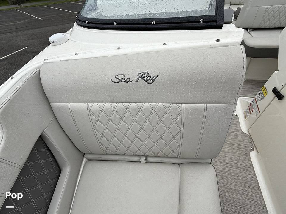 Slide: The Image of Sea Ray SLX 230 2020 - 15507954