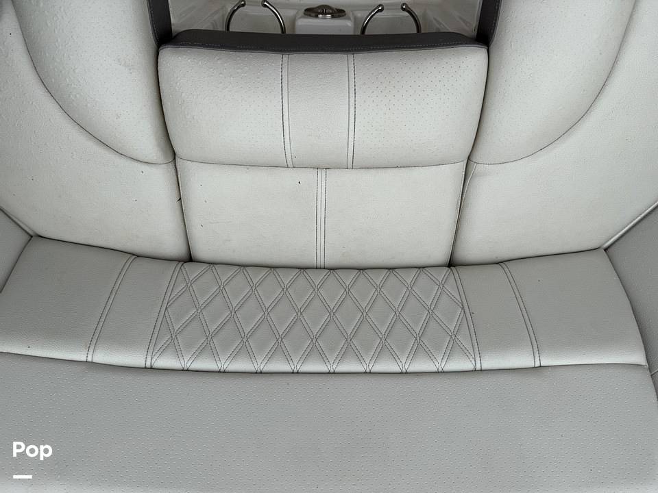 Slide: The Image of Sea Ray SLX 230 2020 - 15507962