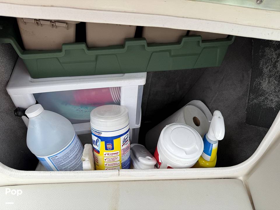 Slide: The Image of Sea Ray SLX 230 2020 - 15507963