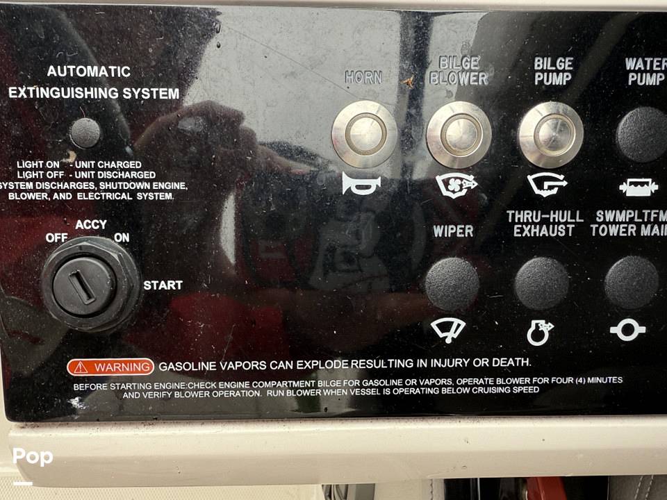 Slide: The Image of Sea Ray SLX 230 2020 - 15507970