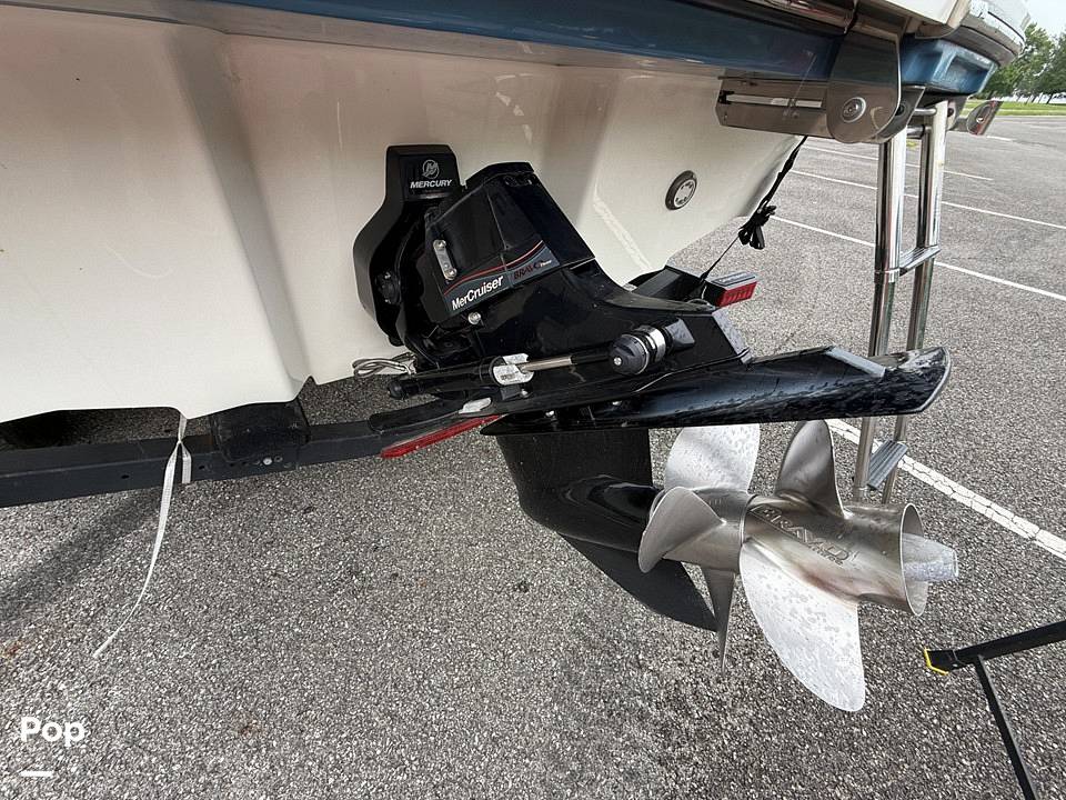 Slide: The Image of Sea Ray SLX 230 2020 - 15508009