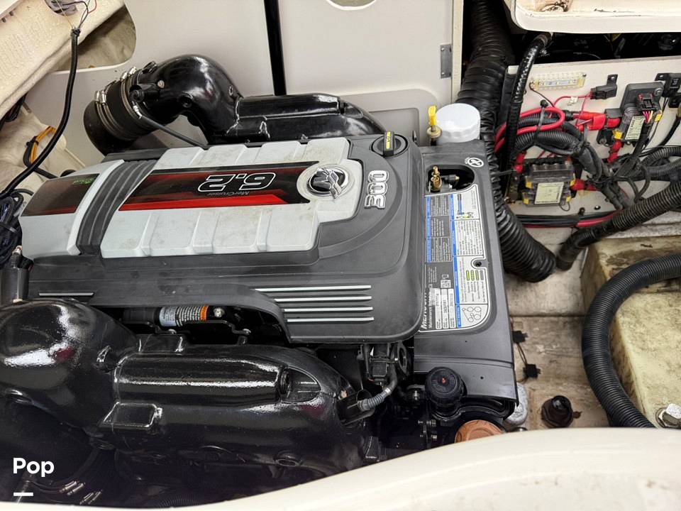 Slide: The Image of Sea Ray SLX 230 2020 - 15508020