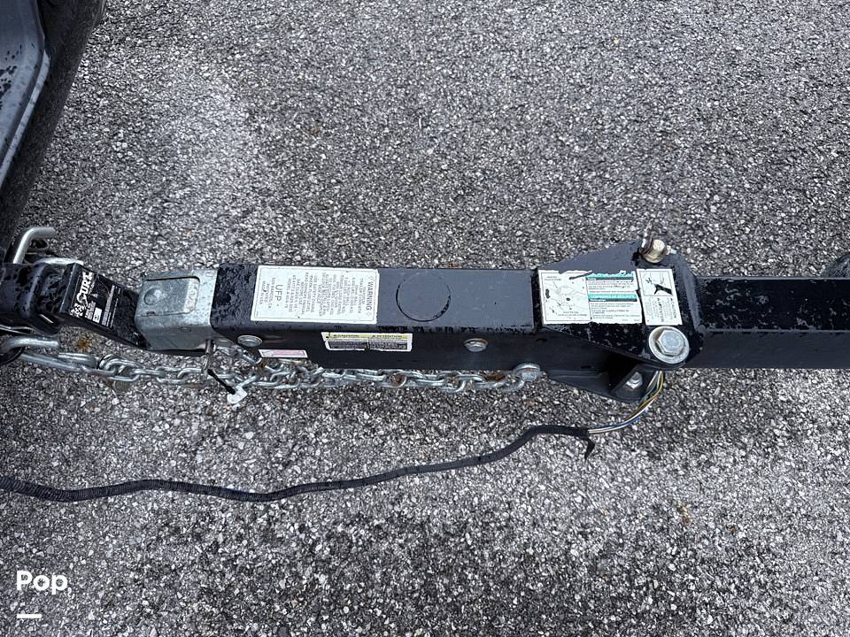 Slide: The Image of Sea Ray SLX 230 2020 - 15508036